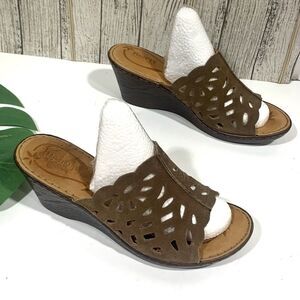BORN Brown Suede Leather Wedged Cushioned Sandals Size 9 Womens